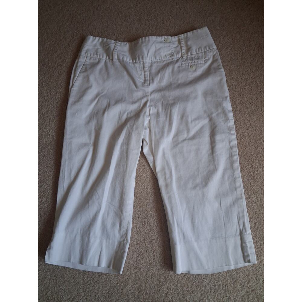 Style & Co. White Capri Pants Women Petite Stretch Flat Front Cotton Spandex